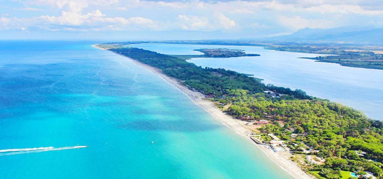Mini Villa Jardin 50 M Plage Борго Экстерьер фото